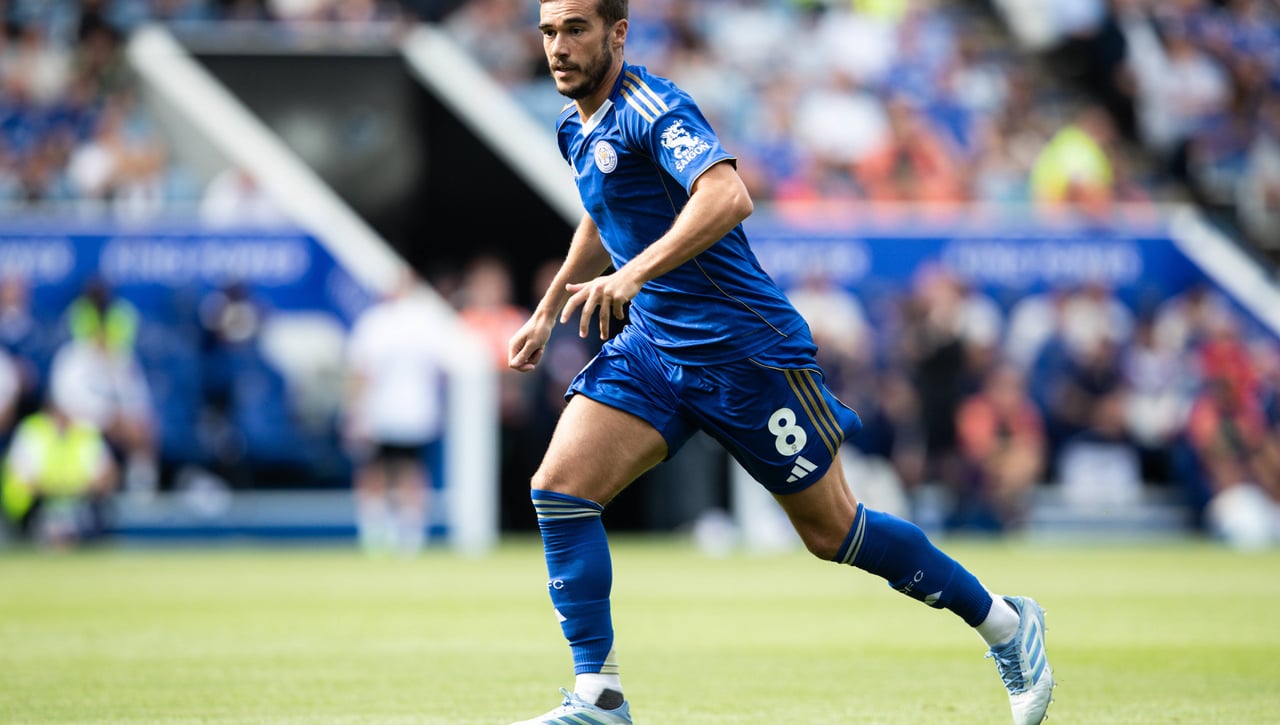 El Valencia lidera la carrera por Harry Winks