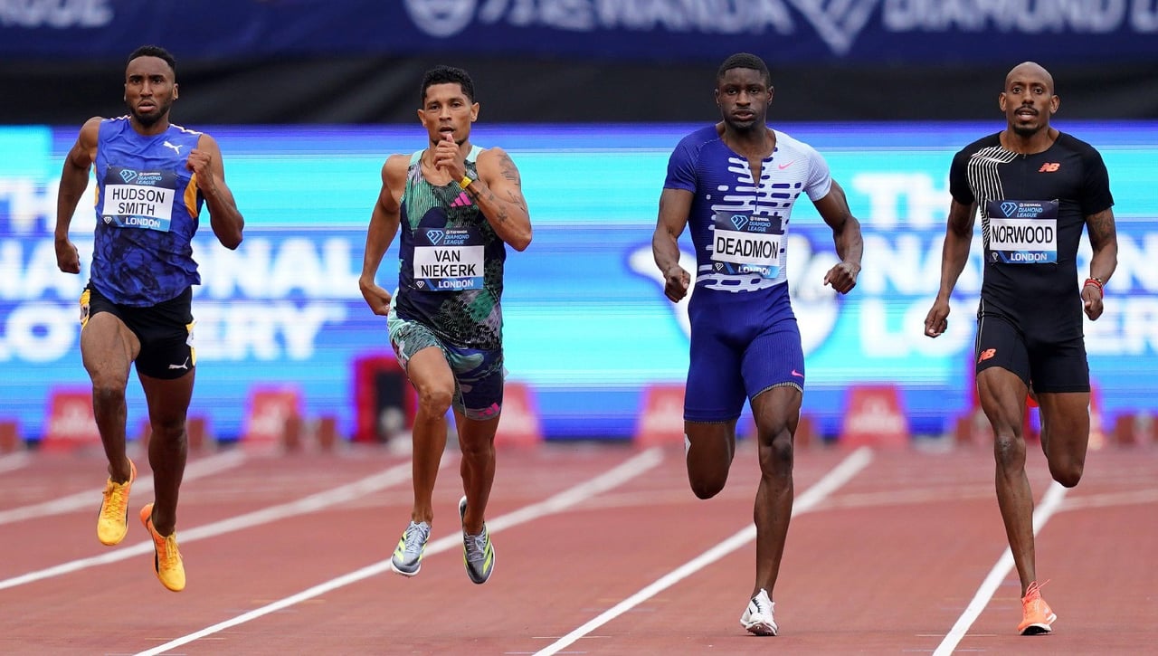 ¿Cuál es el récord del mundo en los 400 metros lisos?