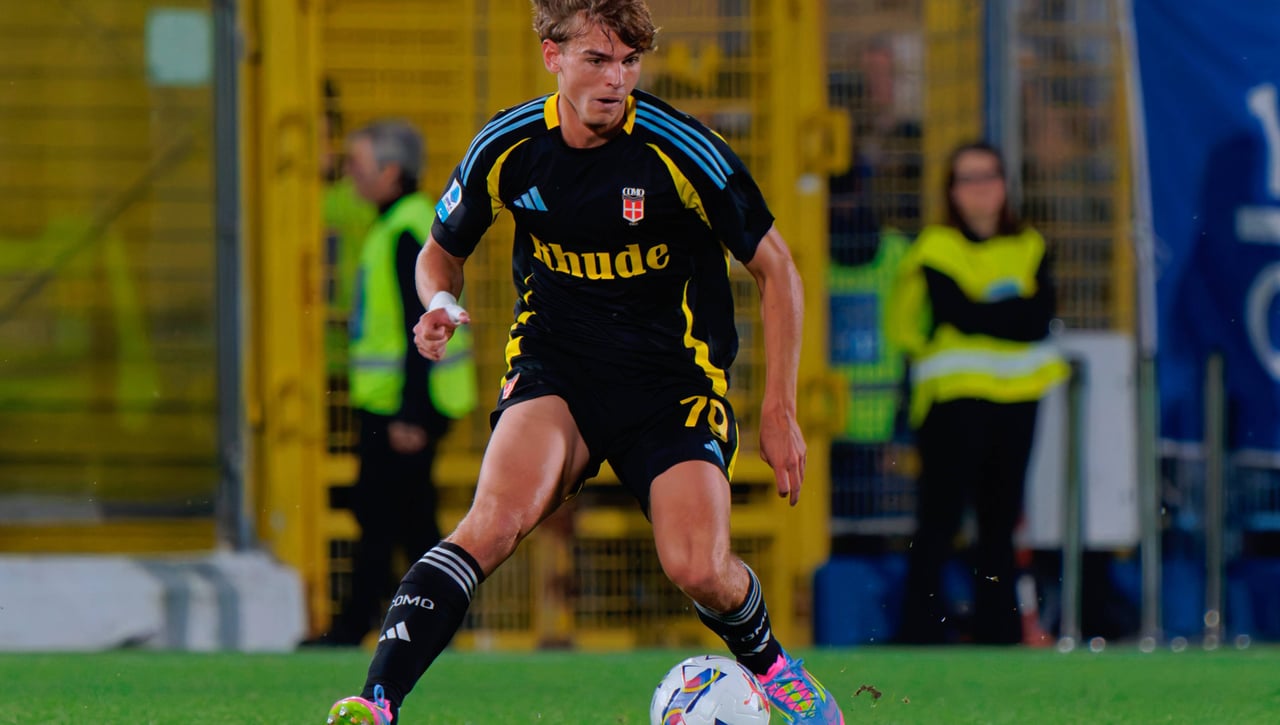 Nico Paz, elegido como mejor futbolista sub23 de la Serie A