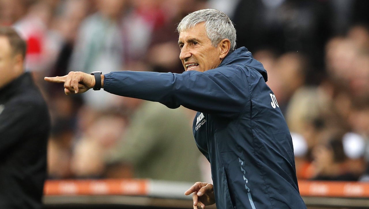 Quique Setién vive su momento de mayor tensión