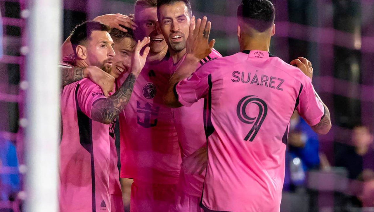 Luis Suárez y Busquets, sancionados