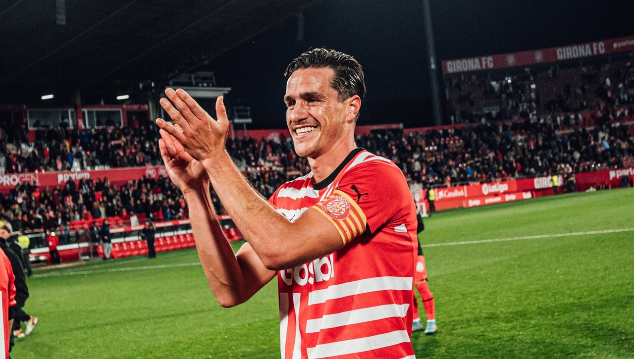 Bernardo Espinosa renueva con el Girona hasta 2024