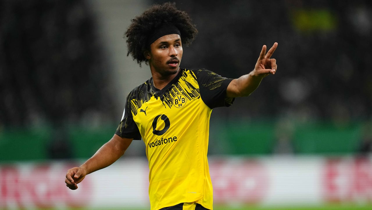 Karim Adeyemi negocia con el Manchester United: Jorge Mendes ya ha movido ficha