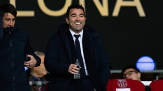 Deco celebra el regreso parcial al Camp Nou y rebaja tensiones con la Selección y el Athletic