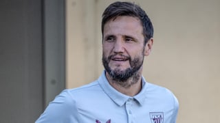 Gurpegui pide tiempo para pensárselo