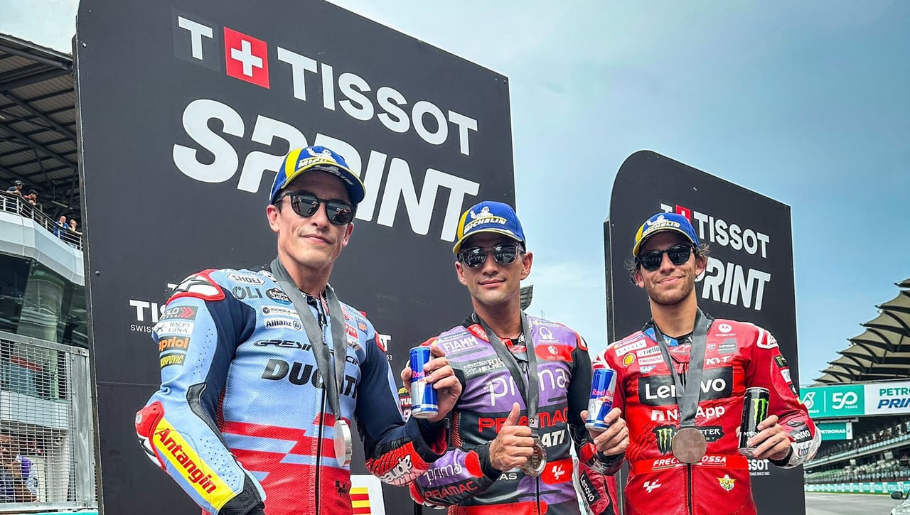 Jorge Martín triunfa en Malasia y el desastre de Bagnaia le pone a tiro el Mundial