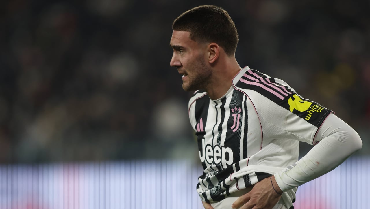 Duro golpe para la Juventus: Vlahovic estará fuera varios meses