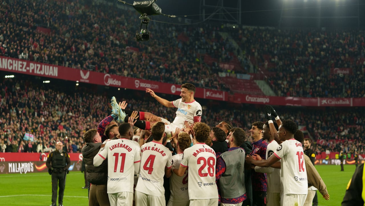 Las imágenes del tributo a Navas: Las "señales del destino" y los mensajes de todos sus 'padres' 