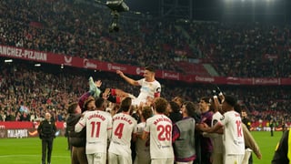 Las imágenes del tributo a Navas: Las "señales del destino" y los mensajes de todos sus 'padres' 