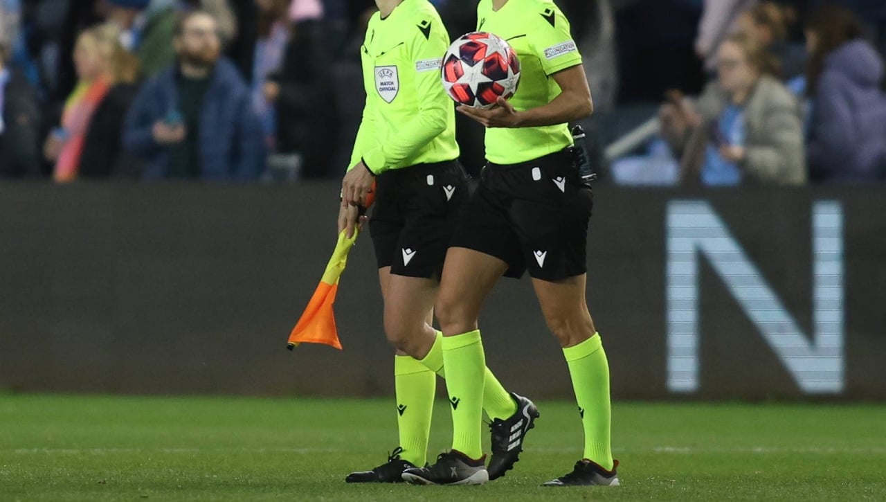 Un árbitro es sancionado de por vida por un escándalo sexual