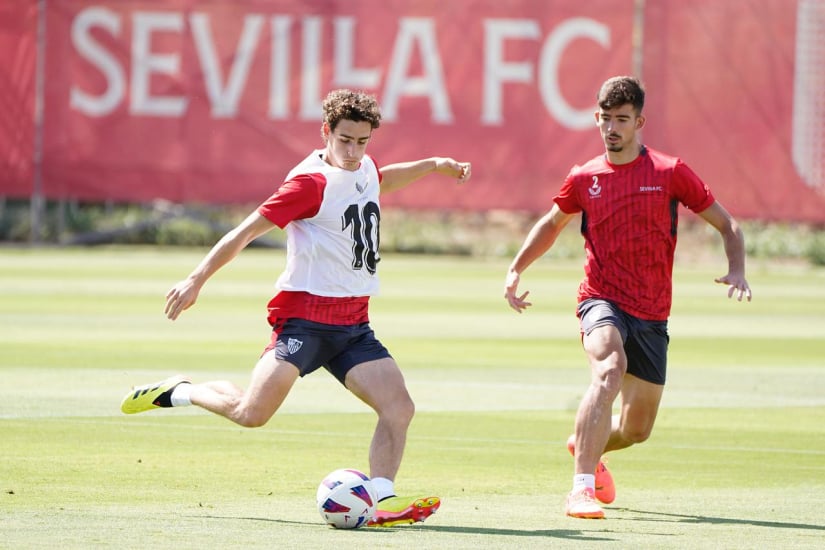 El Sevilla vuelve al trabajo con caras nuevas