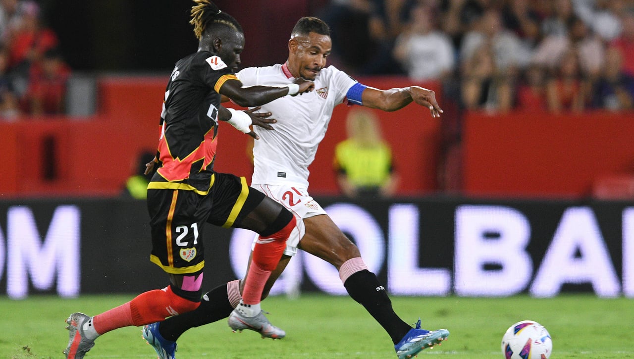 La hoja de ruta del Sevilla con la renovación de Fernando Reges