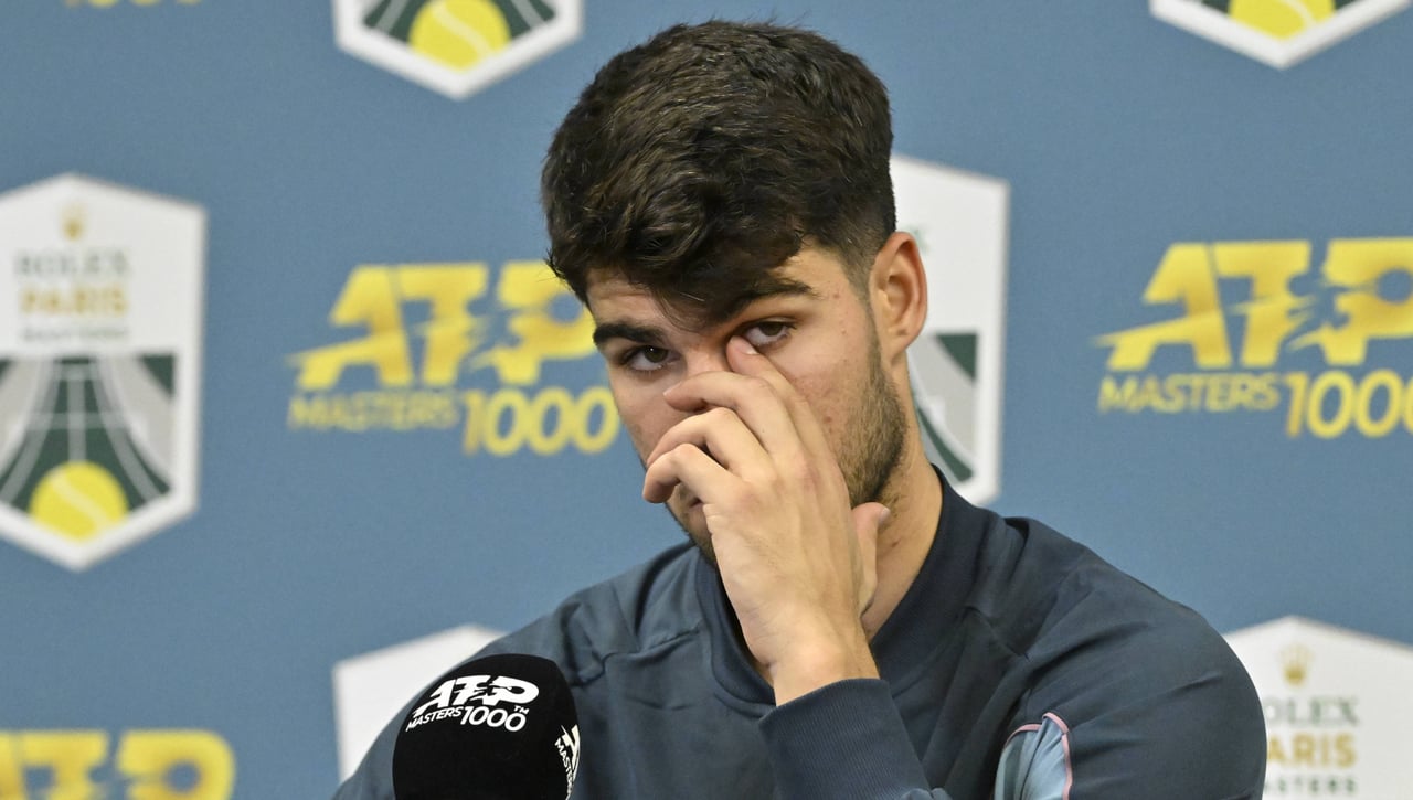 La concentración le vuelve a jugar una mala pasada a Carlos Alcaraz en un Masters 1000