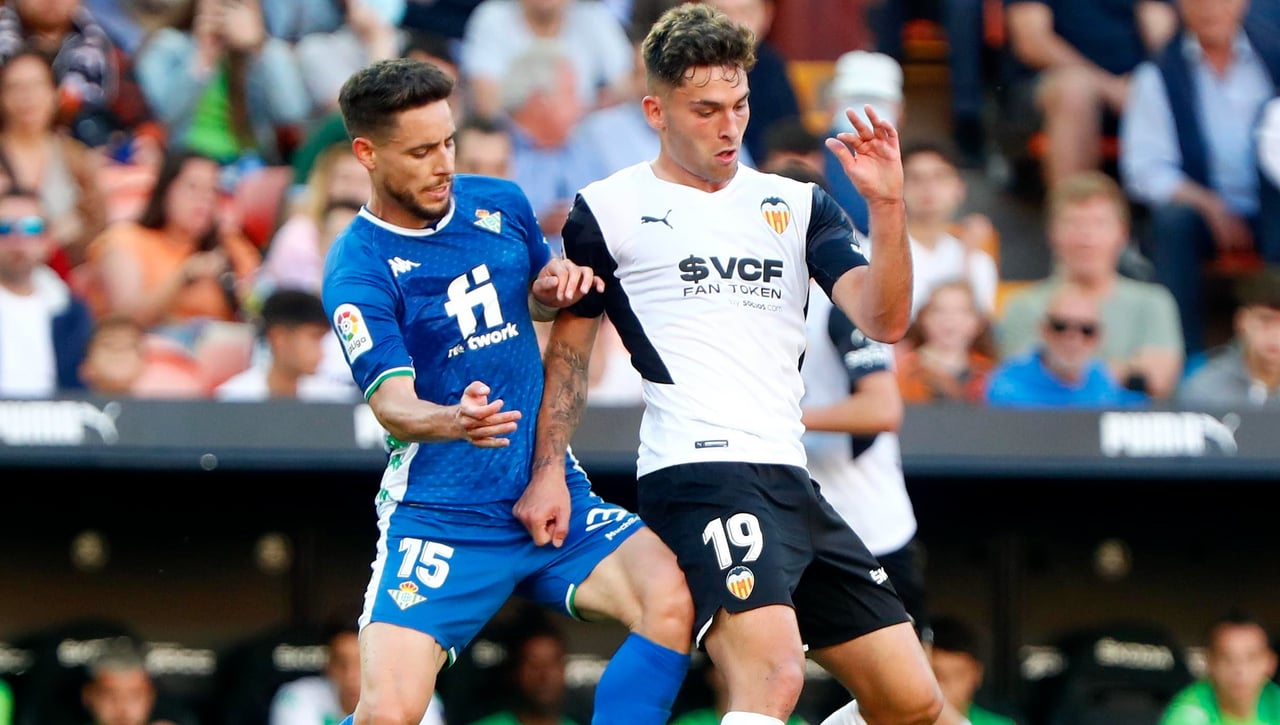 Dónde ver por TV y online el Valencia - Betis: hora, fecha y canal