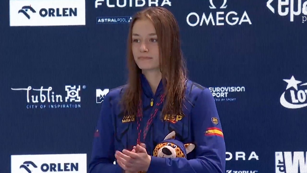 Carmen Weiler da un oro histórico a España en el Europeo de natación