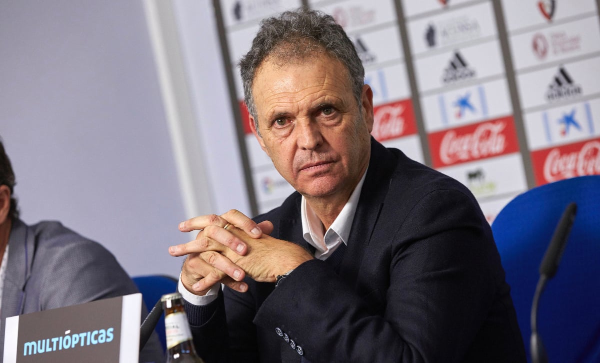 A Caparrós le sale un banquillo en Segunda