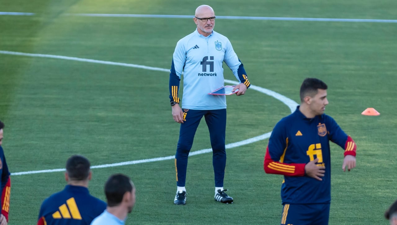 España - Noruega: Horario y dónde ver en TV hoy el estreno de Luis de la Fuente como seleccionador