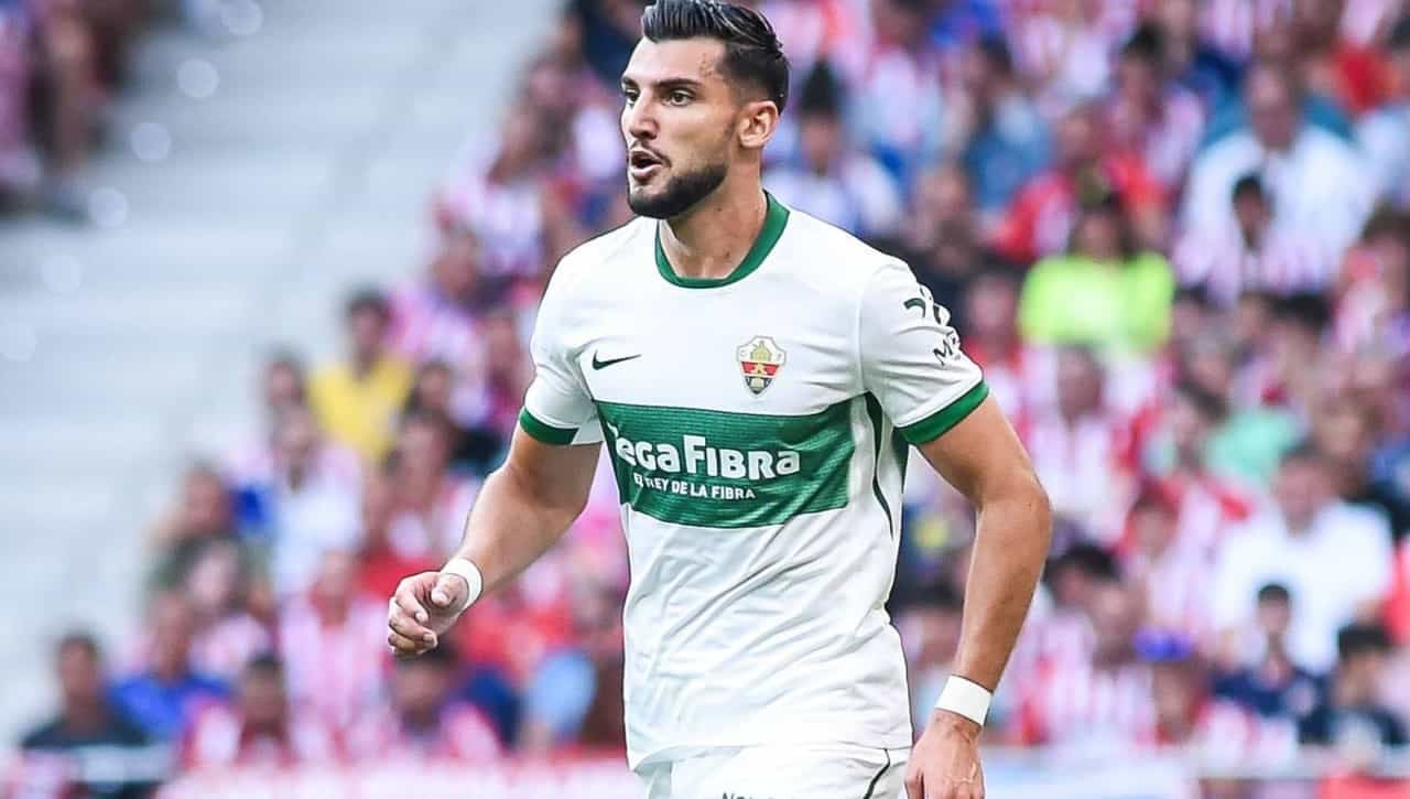 "Rafa Mir, violador": El Alavés se expone a una dura multa y sanción