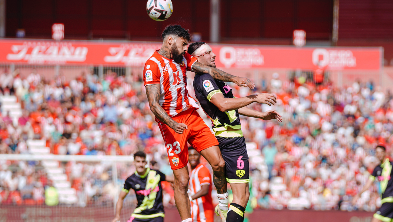 Samú Costa se convierte en un objetivo prioritario para varios clubes en el mercado de fichajes