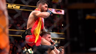 Ilia Topuria da un paso atrás 