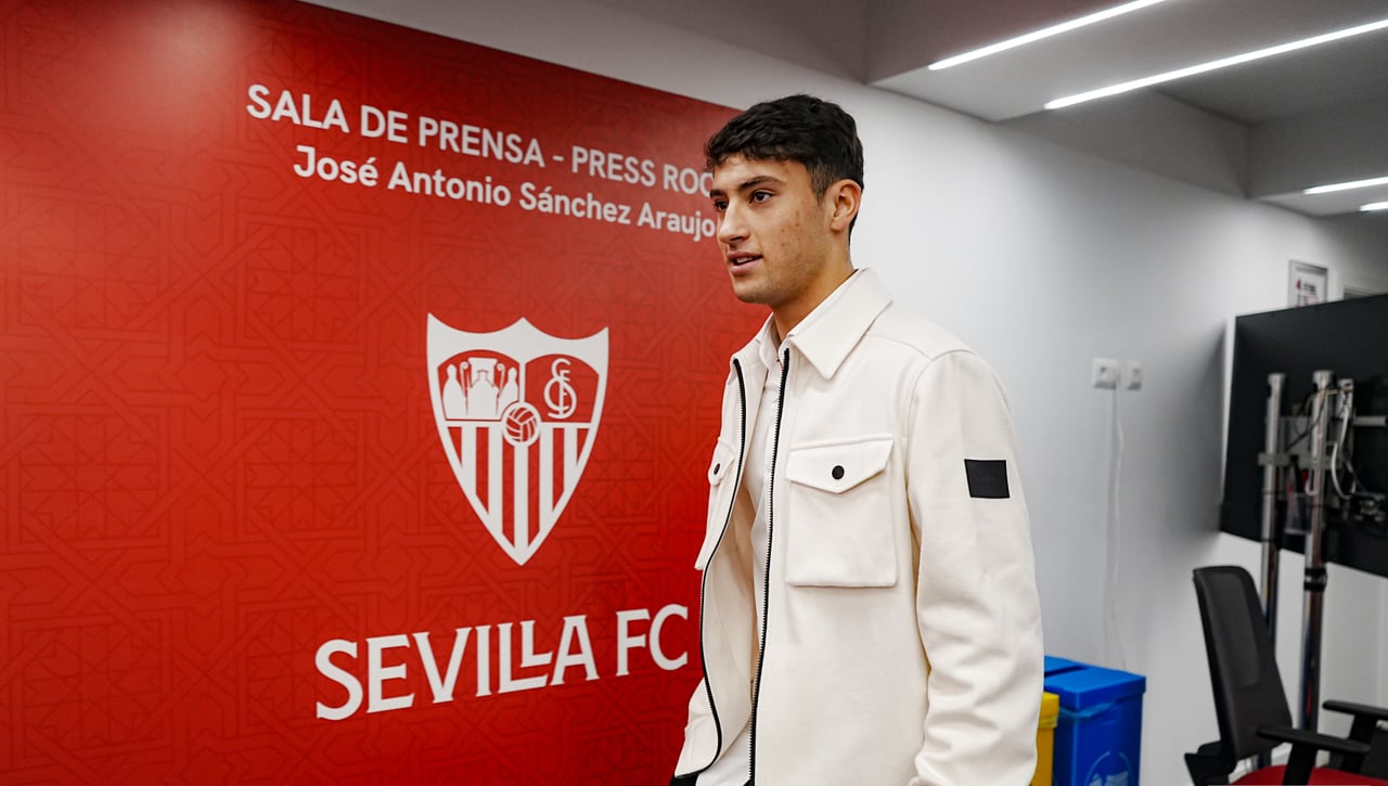 Piden el regreso de Alejo Véliz y señalan al Sevilla