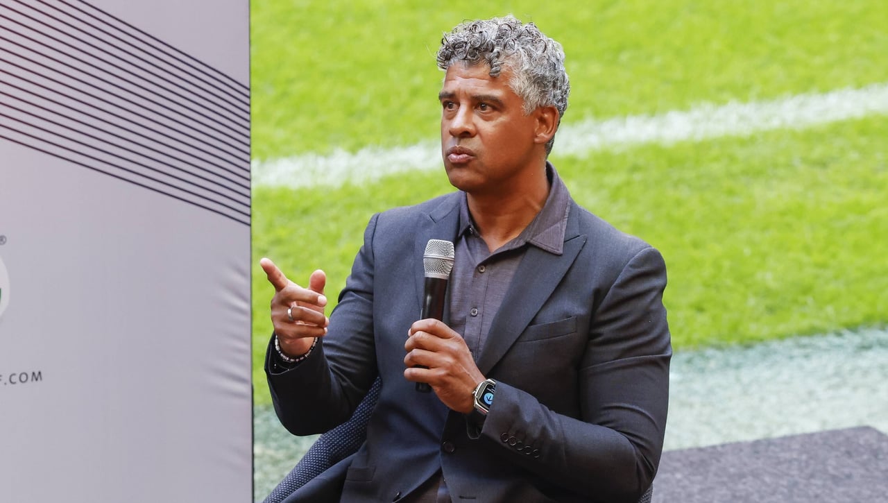 La desesperada solución de Laporta para el banquillo del Barça