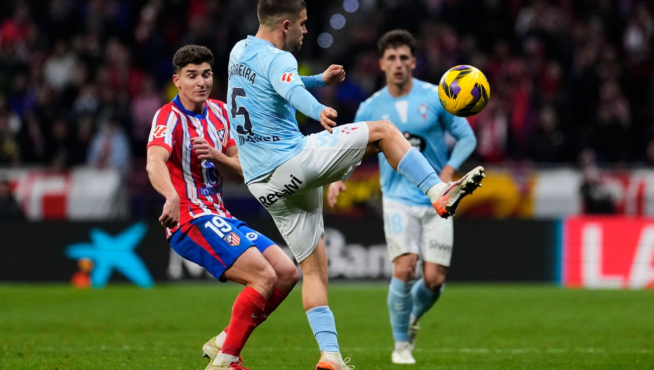 Acercamientos del Celta para renovar a Carreira y Alfon