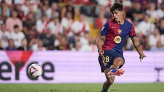 La postura de Marc Bernal en el FC Barcelona