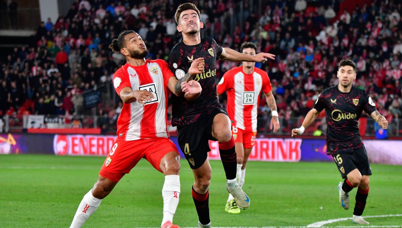 Titular en Copa, sondeo del Valencia... pero en Argentina no dudan sobre Montiel