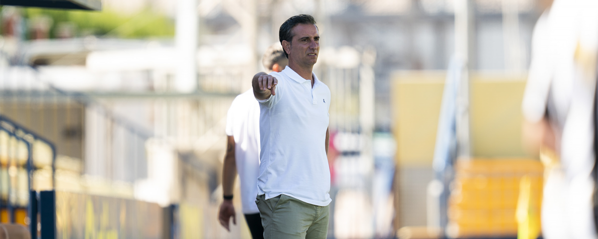 Jandro Castro, presentado como nuevo entrenador del Amorebieta