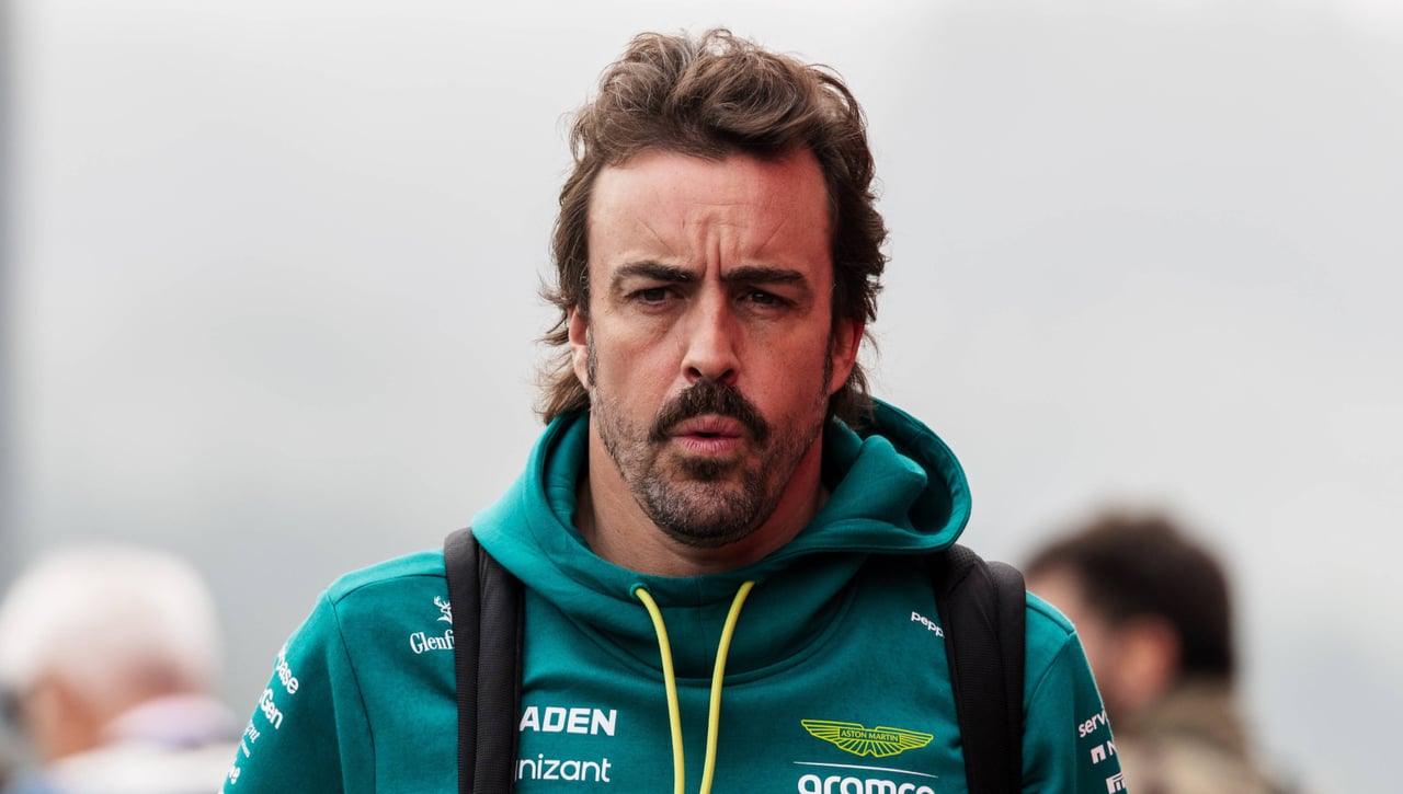 A Fernando Alonso se le convierte el Spa en un infierno
