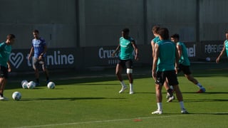 Crecen los problemas en el lateral izquierdo del Betis