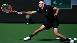 Se roza la desgracia local y un viejo verdugo desafía a Alcaraz en California 