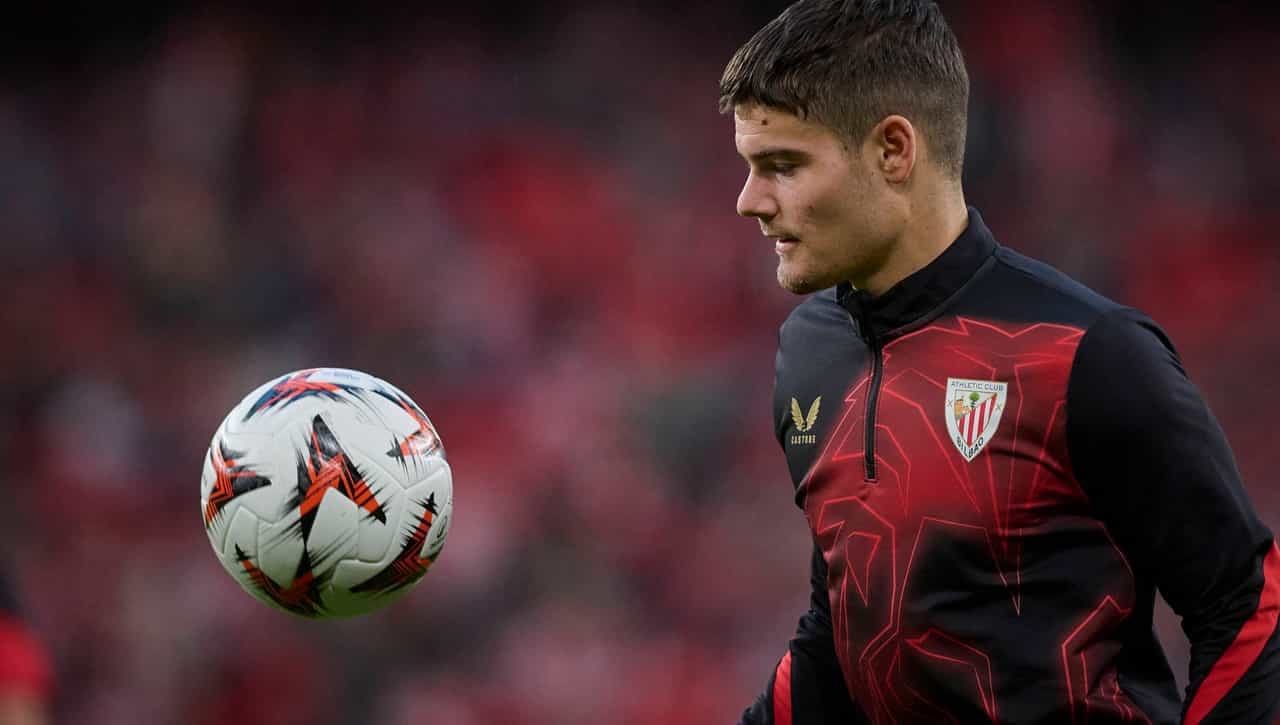 Llama a la puerta del Athletic para llevarse a Peio Canales