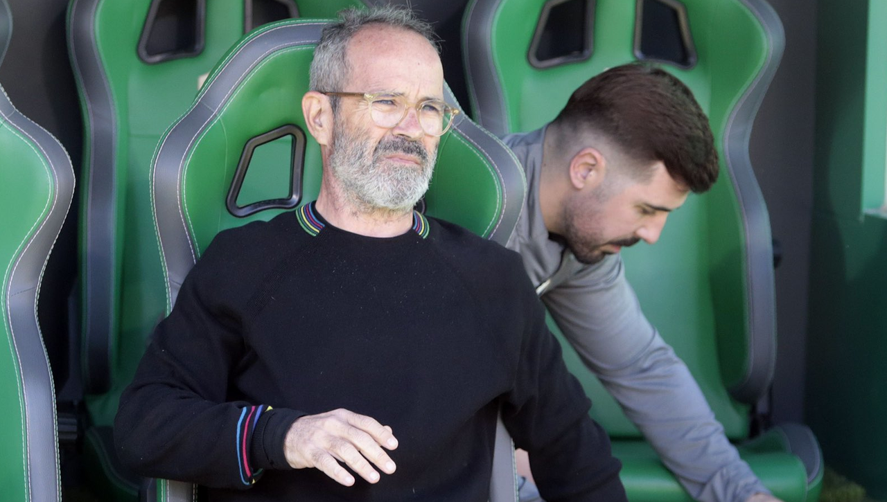 La afición del Tenerife lo tiene claro: quiere a Álvaro Cervera para la próxima temporada