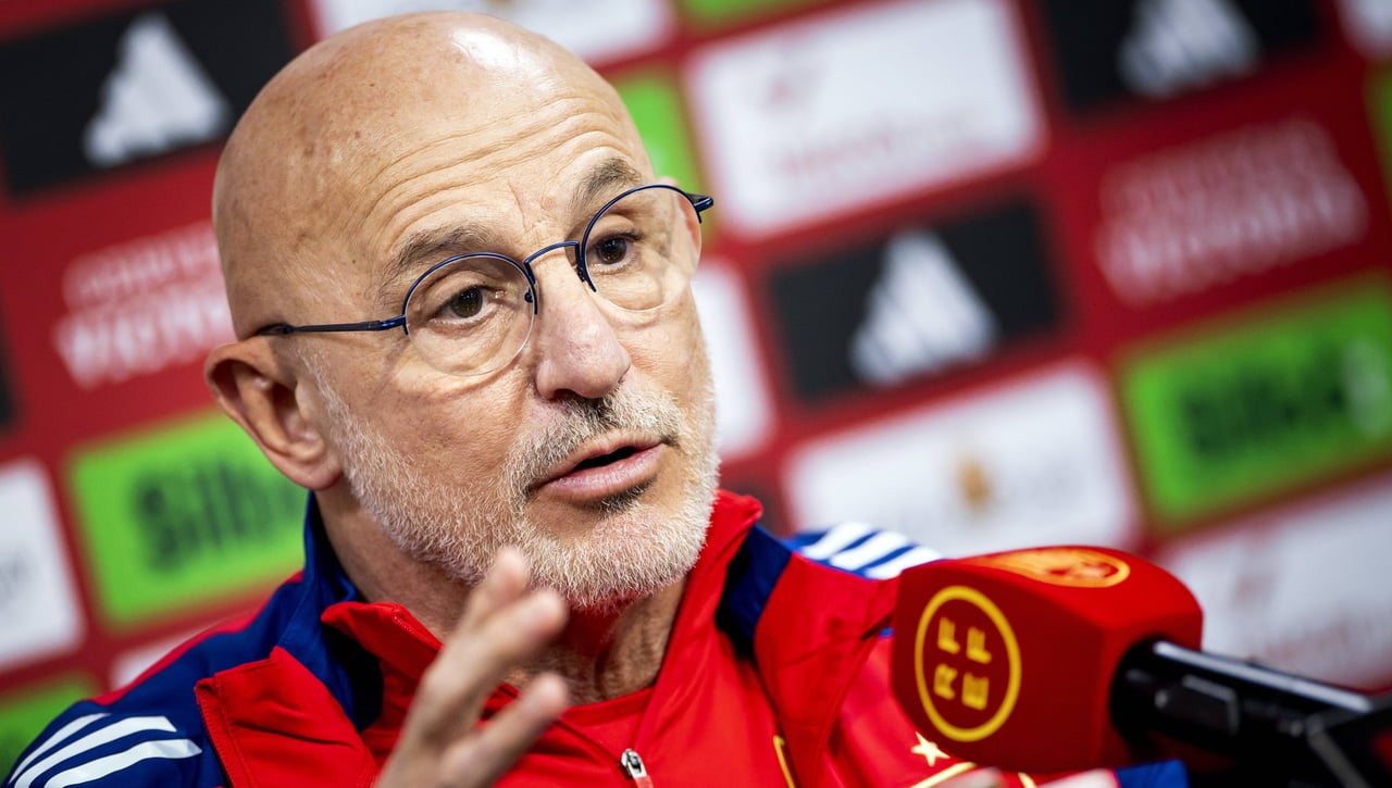 Luis de la Fuente aviva las dudas sobre Pedri