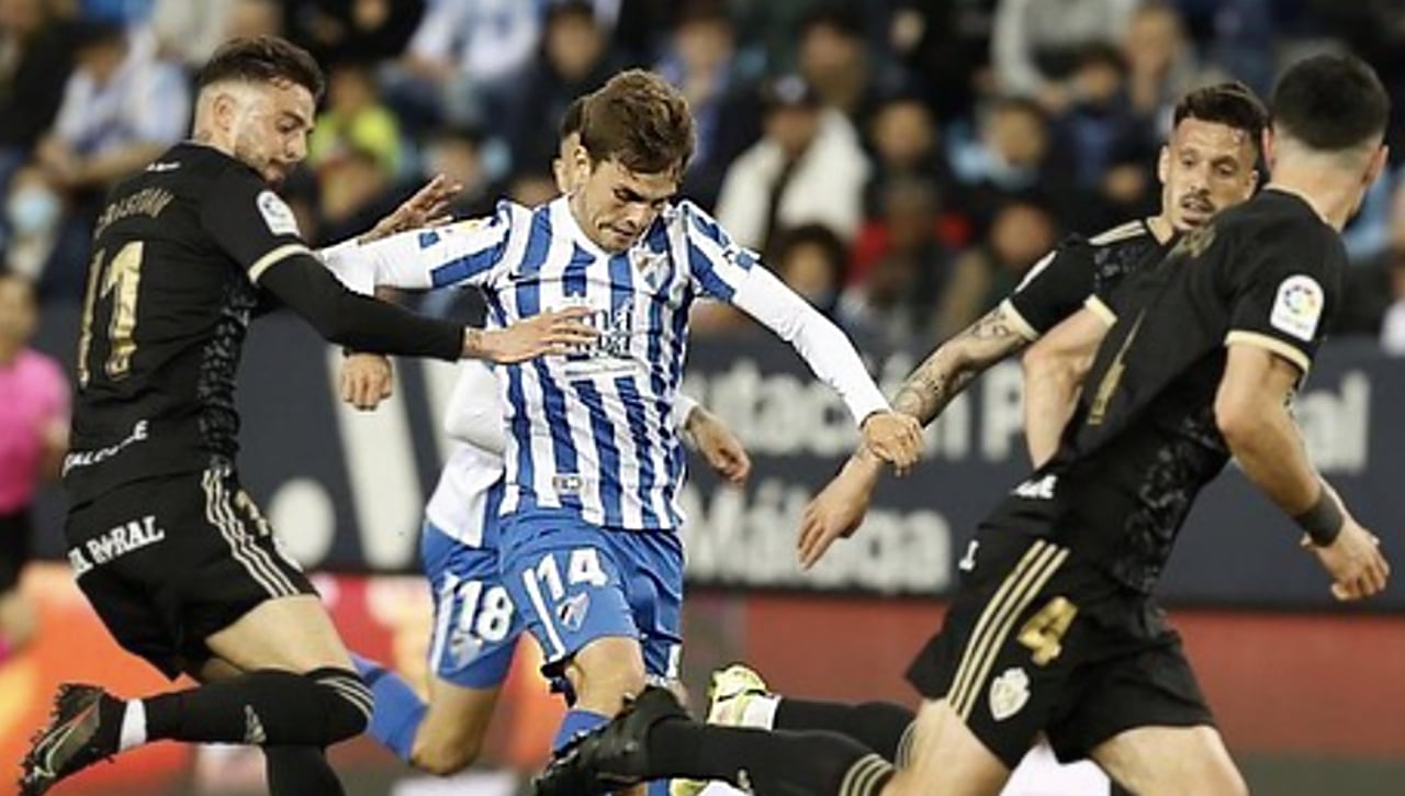 El Albacete cierra su primer fichaje adelantándose a Zaragoza y Cartagena