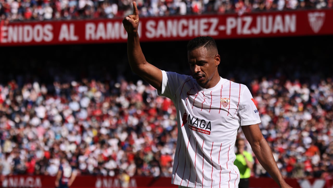 Se consuma la primera salida invernal en el Sevilla: acuerdo con Fernando Reges