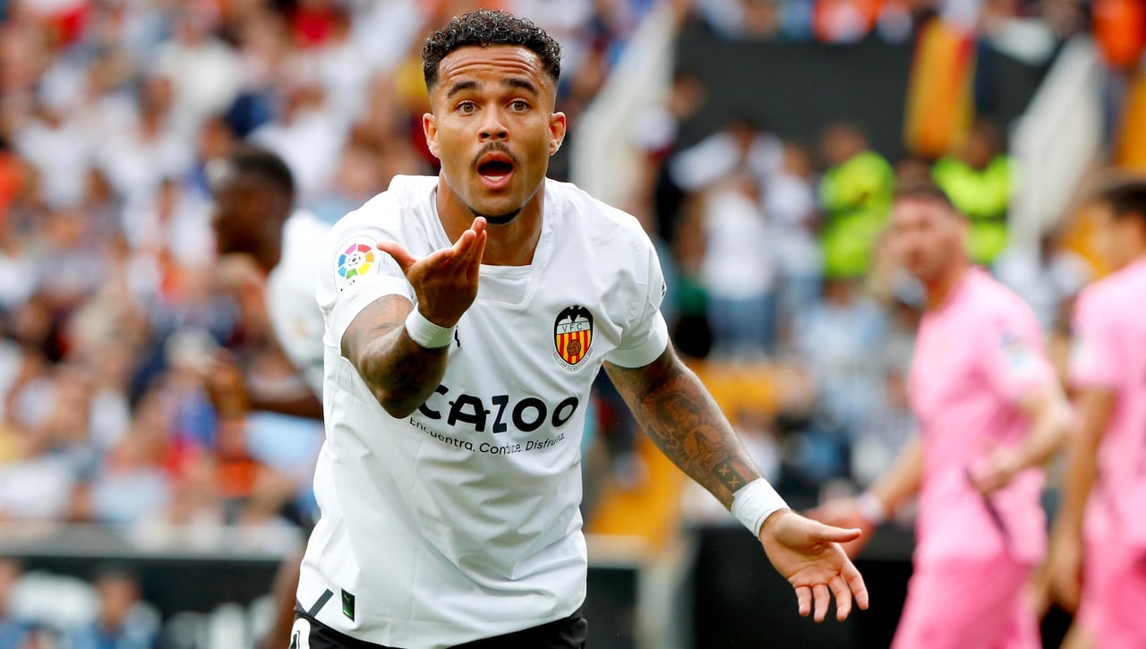 El equipo de Andoni Iraola va a fichar a Justin Kluivert por un precio 'asequible'