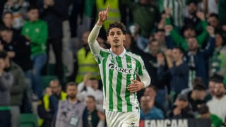 Johnny Cardoso responde a su posible salida del Betis