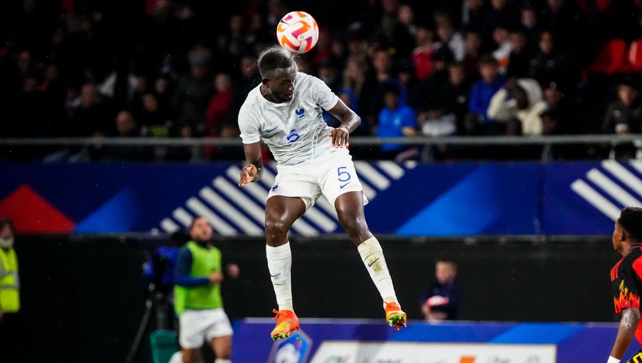 Nianzou abre el debate en la defensa