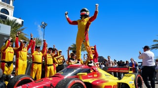 Álex Palou convierte la Indycar en su patio de recreo