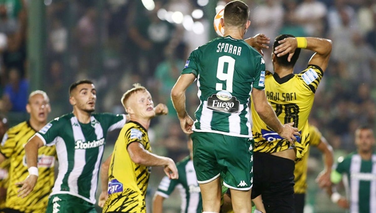 Sin renovar por el Cádiz, ahora es "el mejor jugador del AEK Atenas"