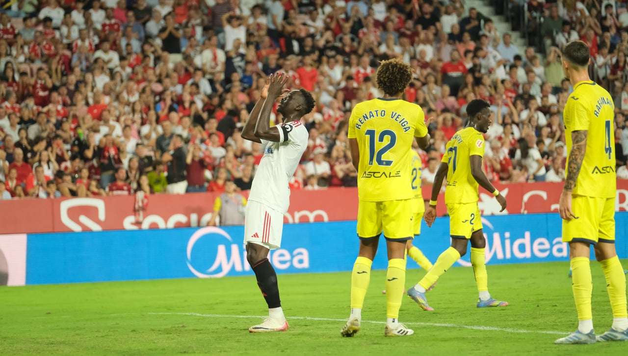 Akor Adams convierte en indiscutible a Isaac Romero