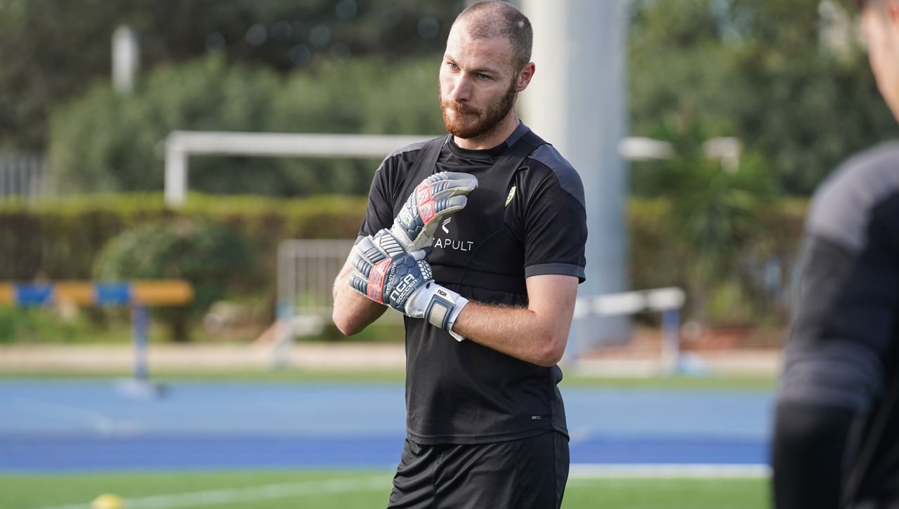 Desterrado por el Almería, salió odiado por su afición: ahora se reencuentra con otro exrojiblanco en España