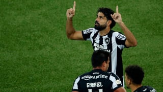 Diego Costa, sin equipo, se ofrece