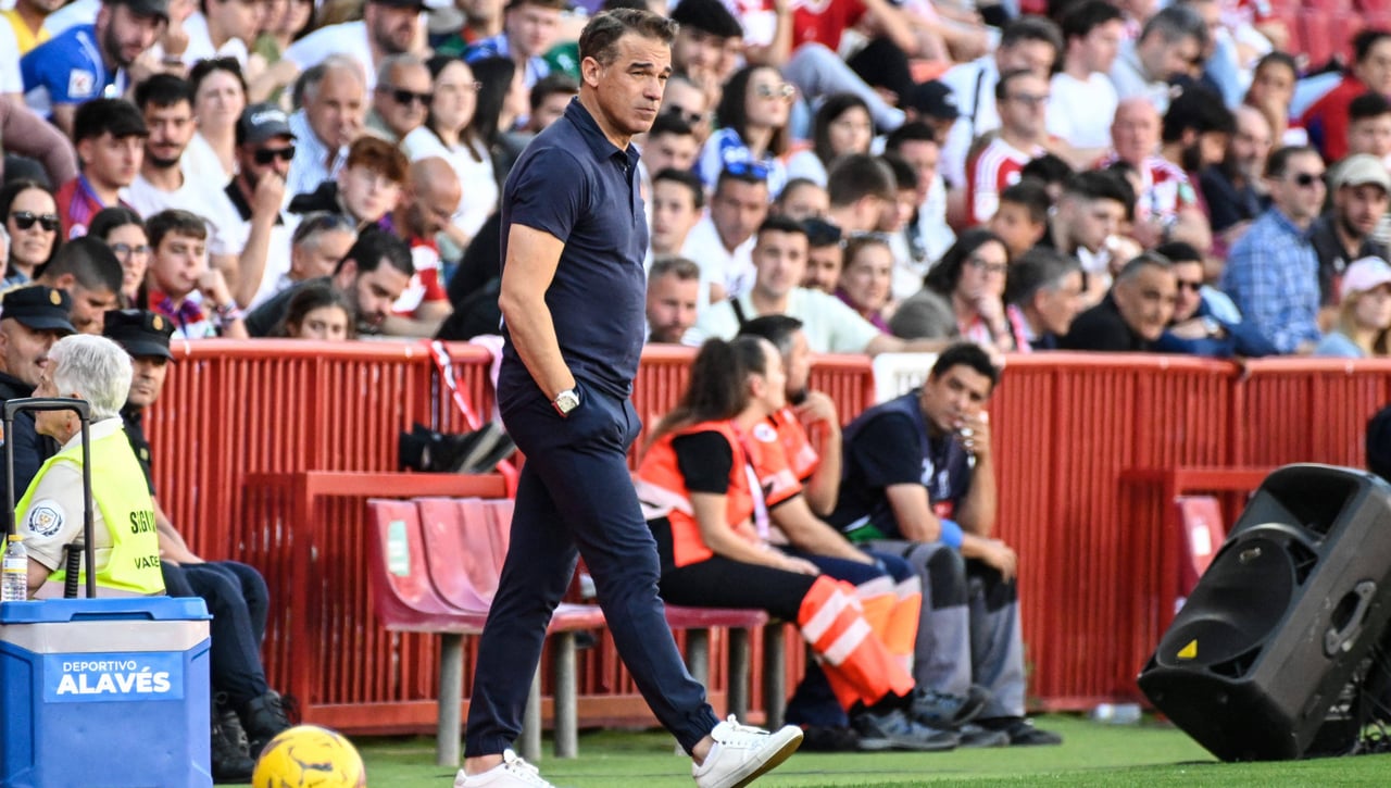 El Alavés toma una decisión con García Plaza