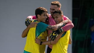 El Betis otea todo lo que se le viene encima   