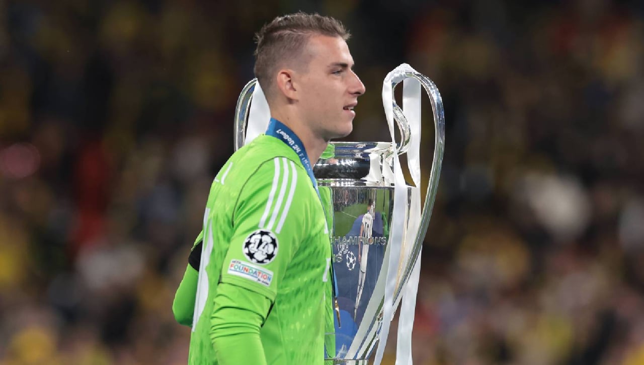 Lunin renueva con el Real Madrid