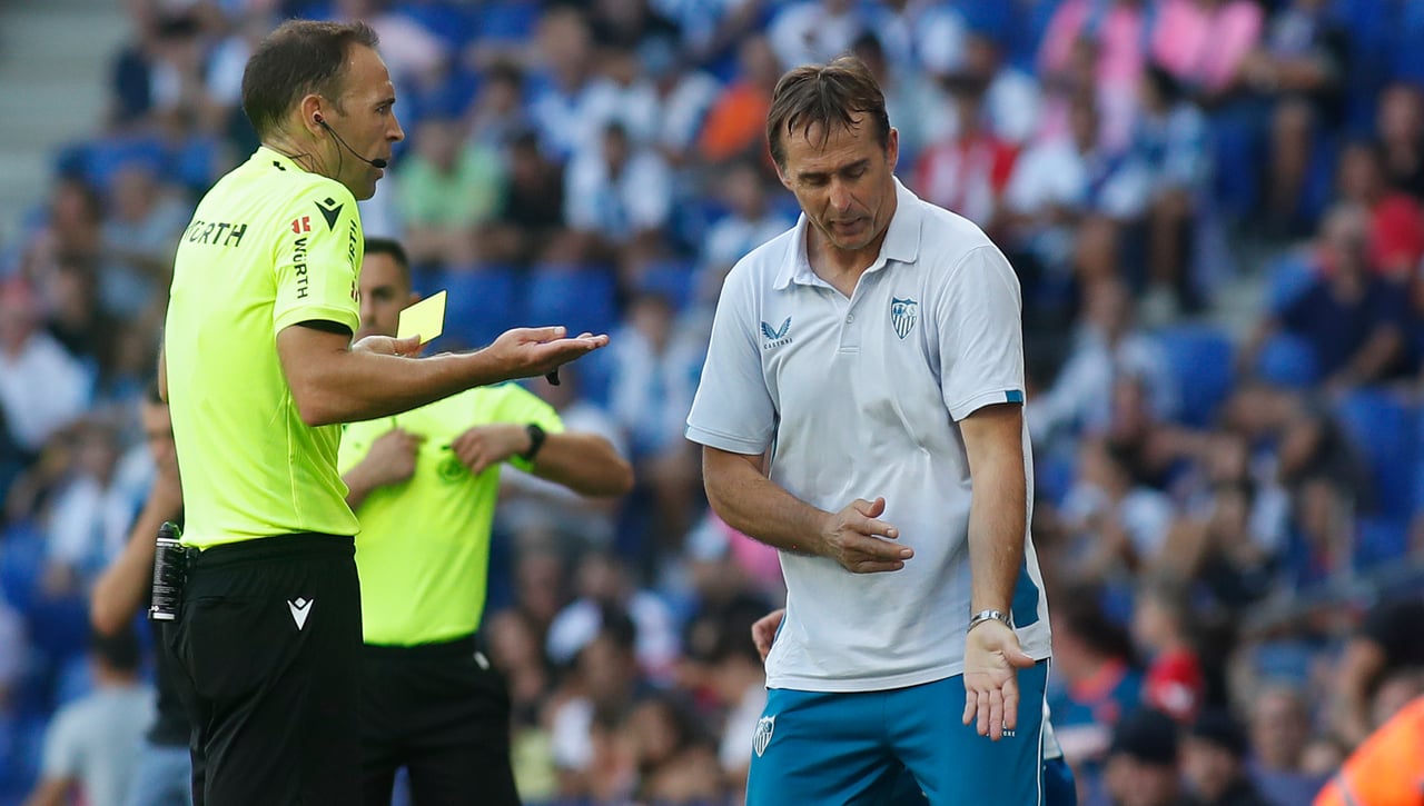 Lopetegui, feliz por recuperar "el ADN del Sevilla" y la capacidad de sufrir, pero molesto con los árbitros